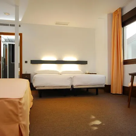 Szálloda Domus Plaza Zocodover 2*